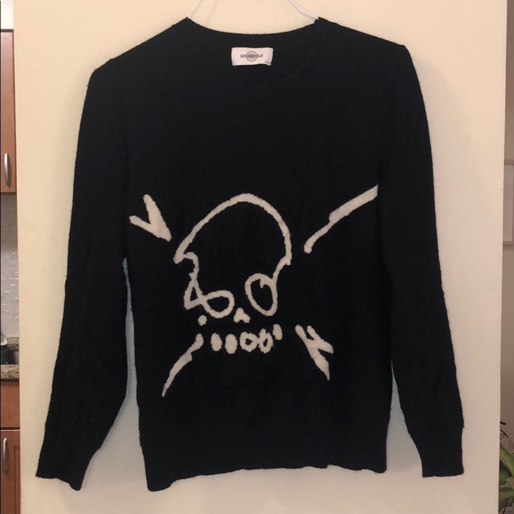 SoulCycle skull black sweater